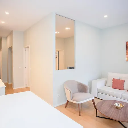 Liiiving In - Sweet Sunlight Terrace شقة